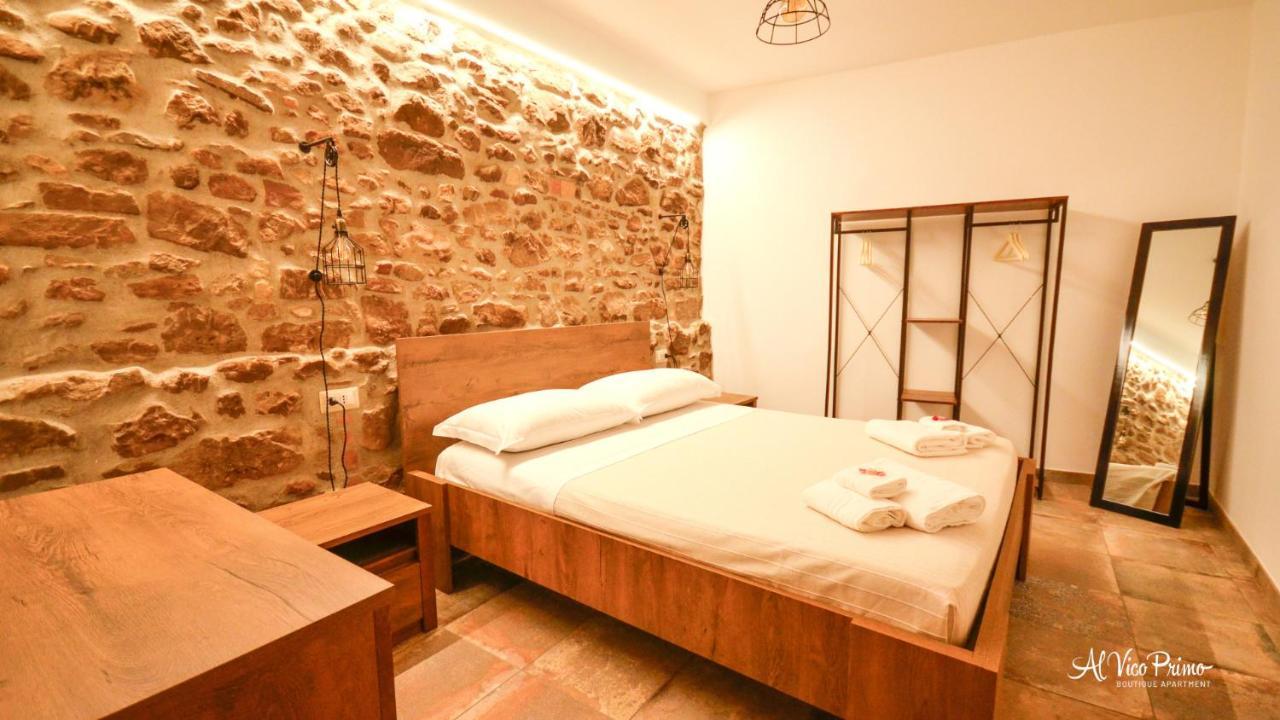 Al Vico Primo - Boutique Apartment ピエトラペルトーザ エクステリア 写真
